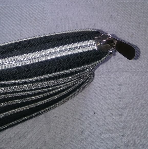 BAM 'Zipper' Shoulder Bag - Picture 4 of 6